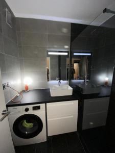 Salle de bain noir